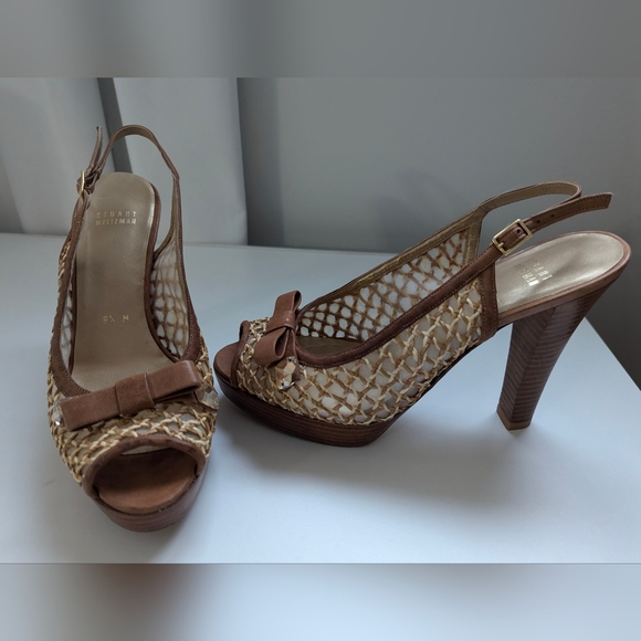 EUC Stuart Weitzman peeptoe heel - Picture 1 of 4